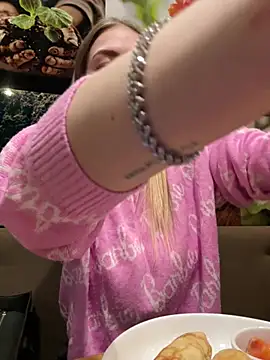 Snapshot of -Sexy_Barbie- chatting on 01/16/25, 11:37 -Sexy Barbie- online show from 01/16/25, 11:37