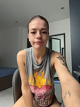 Snapshot of -Sexy_Barbie- chatting on 11/25/25, 03:28 -Sexy Barbie- online show from 11/25/25, 03:28