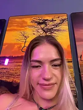 -Sexy Barbie- online show from 04/13/26, 06:19