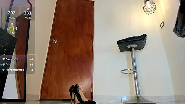 aitana-purple online show from 03/21/25, 02:50