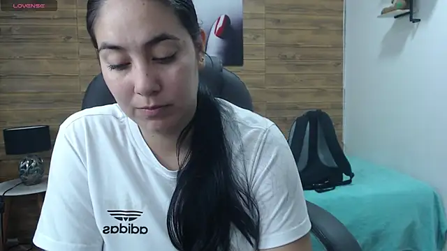 Snapshot of lizzaxs chatting on 02/01/25, 01:41 lizzaxs online show from 02/01/25, 01:41
