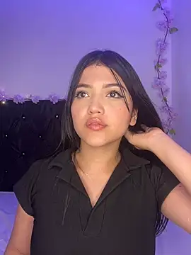 Snapshot of alisson_carolina73 chatting on 01/17/25, 01:36 alisson carolina73 online show from 01/17/25, 01:36