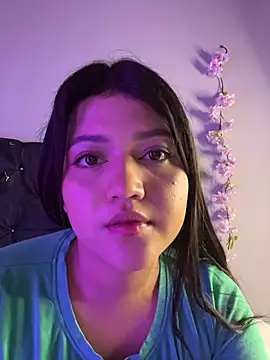 alisson carolina73 online show from 06/18/26, 02:56