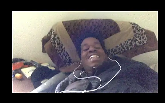 POPAYE972 online show from 04/15/26, 10:33