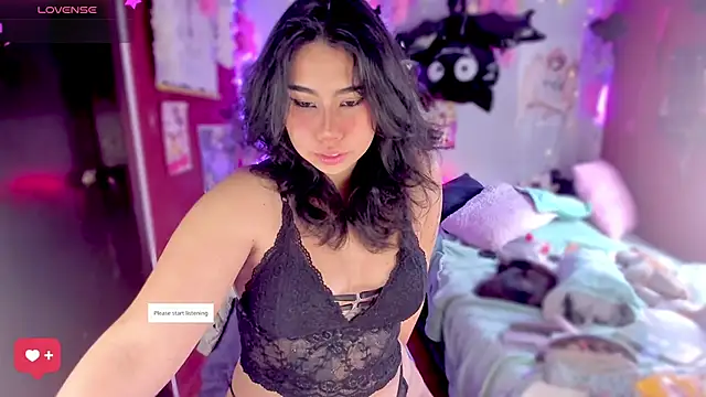 Snapshot of kiki_cavilll chatting on 12/07/24, 12:24 kiki cavilll online show from 12/07/24, 12:24