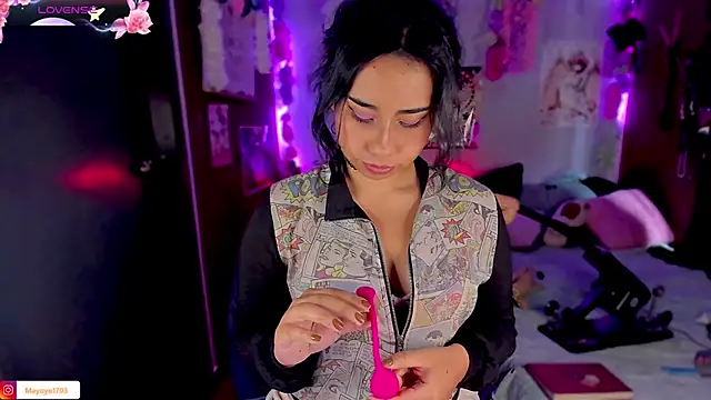 Snapshot of kiki_cavilll chatting on 03/18/25, 02:59 kiki cavilll online show from 03/18/25, 02:59