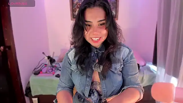 kiki cavilll online show from 04/07/26, 02:28