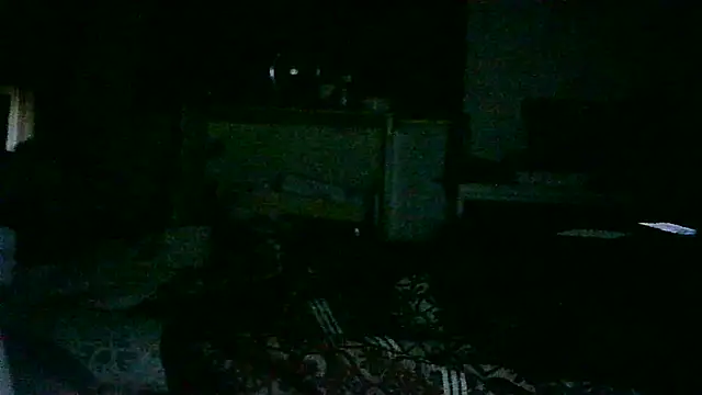 Snapshot of DI4MOND_FIR3 chatting on 10/07/25, 12:02 DI4MOND FIR3 online show from 10/07/25, 12:02