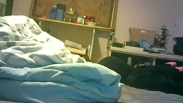 Snapshot of DI4MOND_FIR3 chatting on 10/18/25, 03:31 DI4MOND FIR3 online show from 10/18/25, 03:31