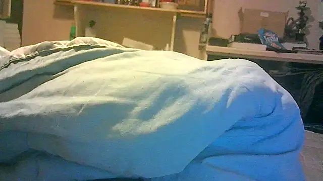 Snapshot of DI4MOND_FIR3 chatting on 10/25/25, 06:32 DI4MOND FIR3 online show from 10/25/25, 06:32