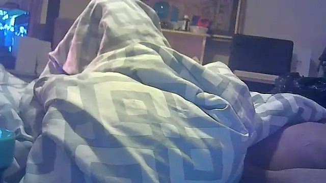 Snapshot of DI4MOND_FIR3 chatting on 12/03/25, 08:12 DI4MOND FIR3 online show from 12/03/25, 08:12