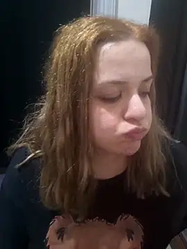 cansuozell online show from 11/28/25, 06:10