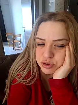 cansuozell online show from 04/13/26, 07:47