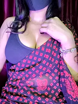 Snapshot of SexyAndHottie chatting on 12/14/24, 02:34 SexyAndHottie online show from 12/14/24, 02:34
