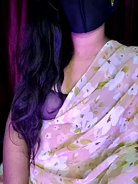Snapshot of SexyAndHottie chatting on 01/04/25, 04:11 SexyAndHottie online show from 01/04/25, 04:11