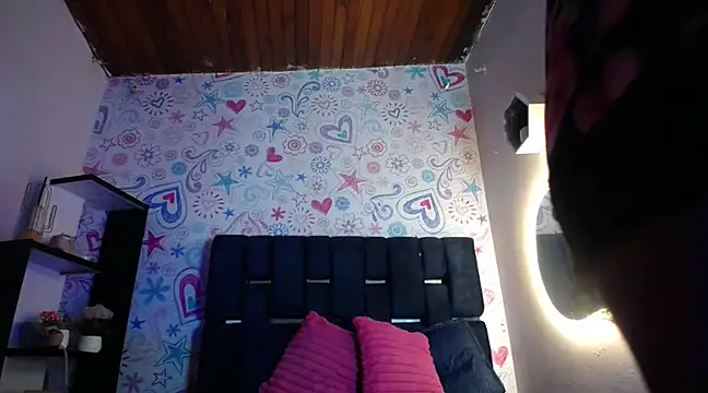 KOURTNEY-- online show from 03/10/25, 01:23