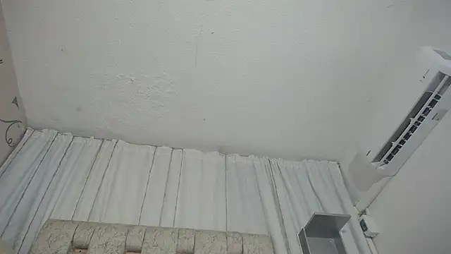 KOURTNEY-- online show from 09/28/25, 02:17