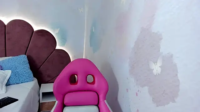 Carohorny4u online show from 01/12/26, 01:27