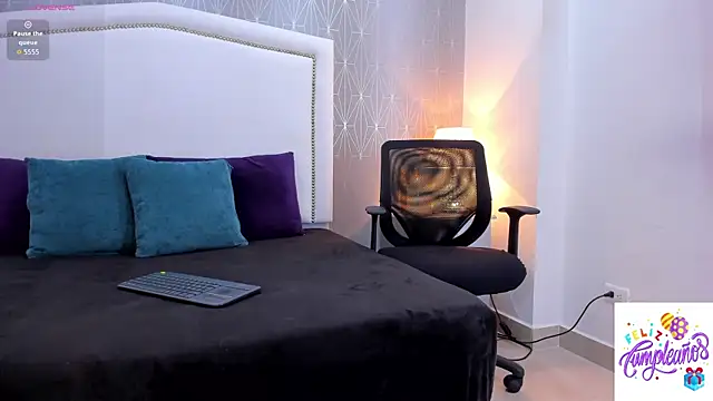  Peach1  online show from 10/07/25, 02:14