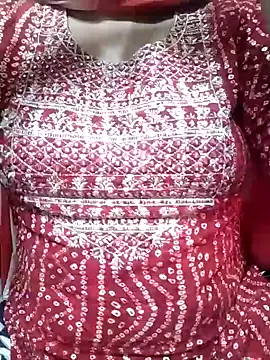 Snapshot of Cute_Sona17 chatting on 01/15/25, 06:01 Cute Sona17 online show from 01/15/25, 06:01