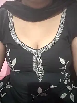 Snapshot of Cute_Sona17 chatting on 04/19/26, 02:00 Cute Sona17 online show from 04/19/26, 02:00