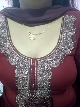 Snapshot of Cute_Sona17 chatting on 07/09/26, 04:27 Cute Sona17 online show from 07/09/26, 04:27