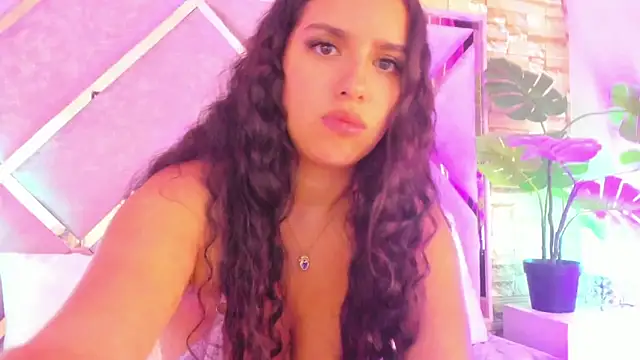 Snapshot of paulette_dupont chatting on 02/07/26, 04:05 paulette dupont online show from 02/07/26, 04:05