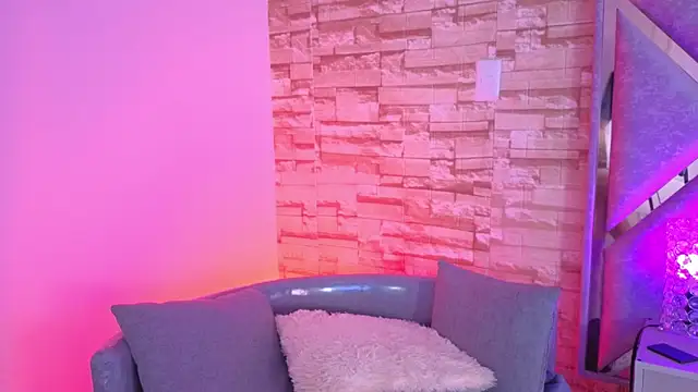 Snapshot of paulette_dupont chatting on 02/08/26, 03:32 paulette dupont online show from 02/08/26, 03:32