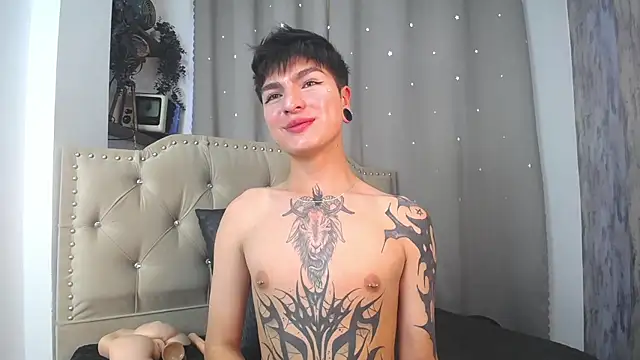 Snapshot of CataFox_ chatting on 01/07/25, 07:49 CataFox online show from 01/07/25, 07:49