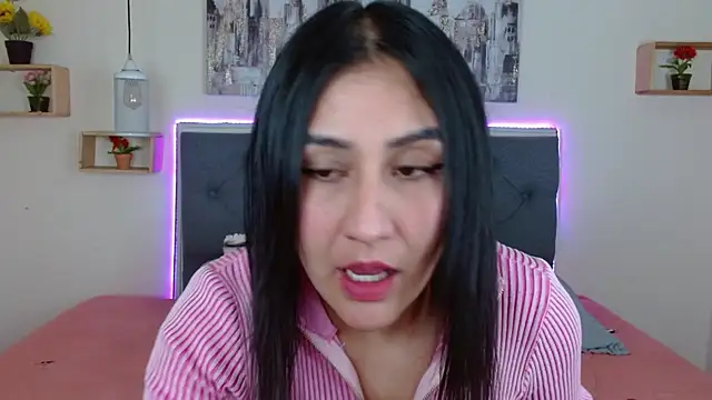 mia aira online show from 11/15/25, 03:19