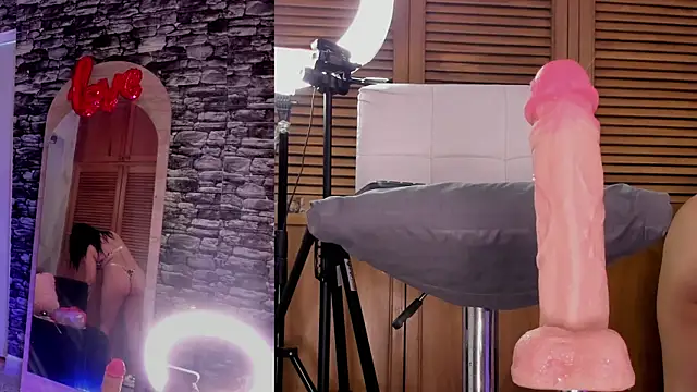 zoe backer online show from 10/02/25, 11:17