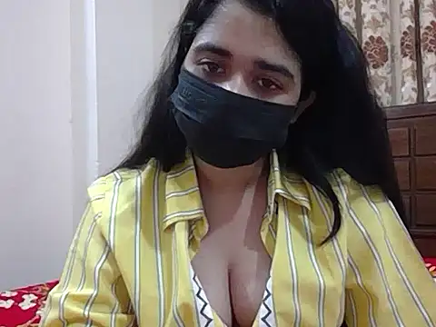 Snapshot of A-pusparani chatting on 06/11/26, 08:18 A-pusparani online show from 06/11/26, 08:18