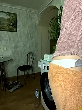 Snapshot of BroadFantasy chatting on 01/11/26, 02:55 BroadFantasy online show from 01/11/26, 02:55