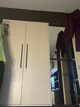 Snapshot of BroadFantasy chatting on 02/13/26, 02:24 BroadFantasy online show from 02/13/26, 02:24