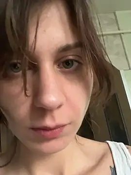 Snapshot of BroadFantasy chatting on 02/17/26, 05:15 BroadFantasy online show from 02/17/26, 05:15