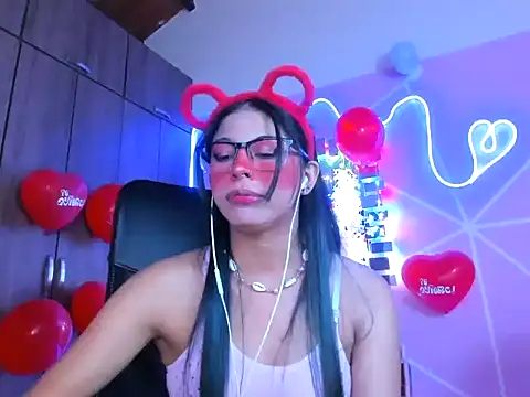  ALLYSON18  online show from 02/16/25, 02:43