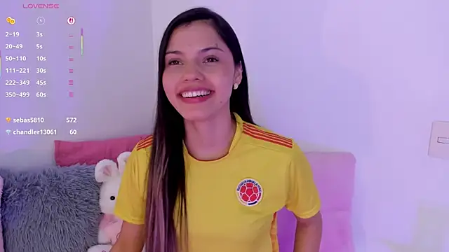 Snapshot of Brisa_blue chatting on 06/23/26, 08:18 Brisa blue online show from 06/23/26, 08:18
