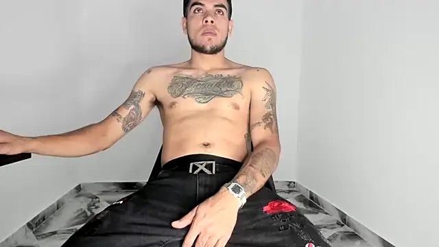 mikee scooth online show from 11/23/25, 06:52