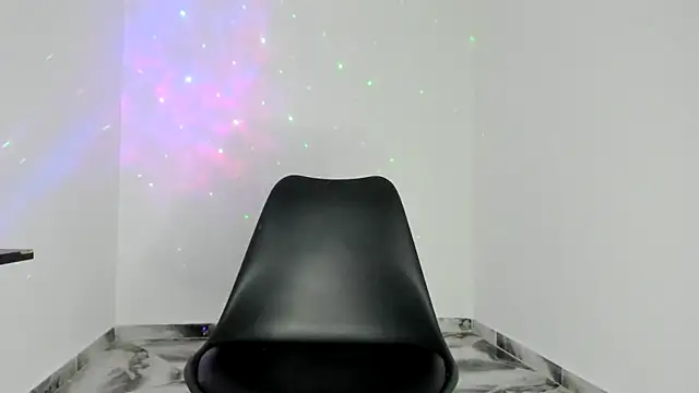 Snapshot of mikee_scooth chatting on 05/15/26, 05:42 mikee scooth online show from 05/15/26, 05:42