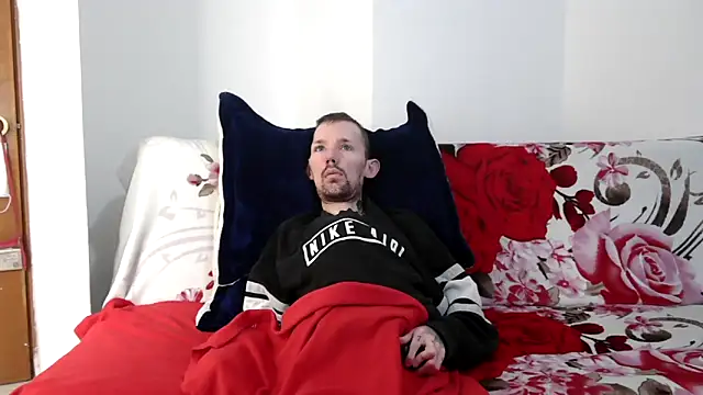 Sophia and Thomas online show from 02/02/26, 09:35