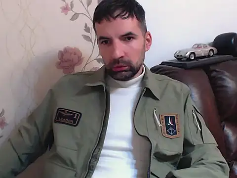 Leo 1617 online show from 03/25/26, 06:25