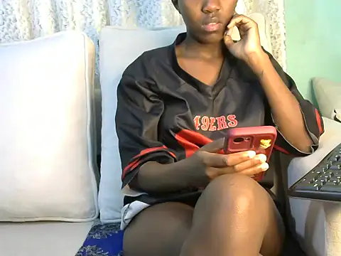 Snapshot of Caryyyl chatting on 10/29/25, 06:48 Caryyyl online show from 10/29/25, 06:48