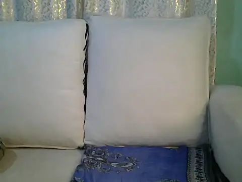 Snapshot of Caryyyl chatting on 11/16/25, 12:27 Caryyyl online show from 11/16/25, 12:27