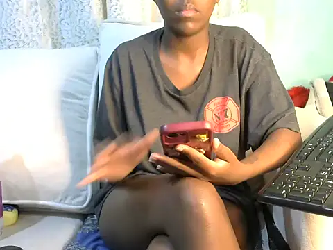 Snapshot of Caryyyl chatting on 11/23/25, 09:03 Caryyyl online show from 11/23/25, 09:03