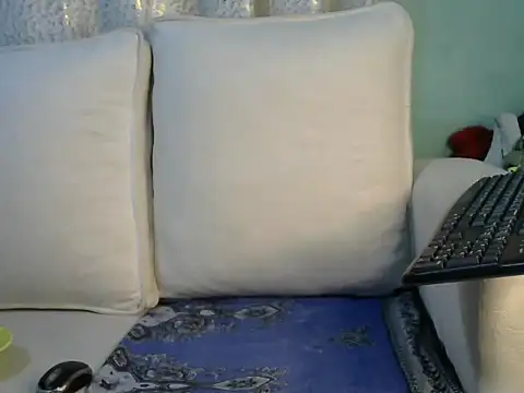 Snapshot of Caryyyl chatting on 11/25/25, 04:12 Caryyyl online show from 11/25/25, 04:12