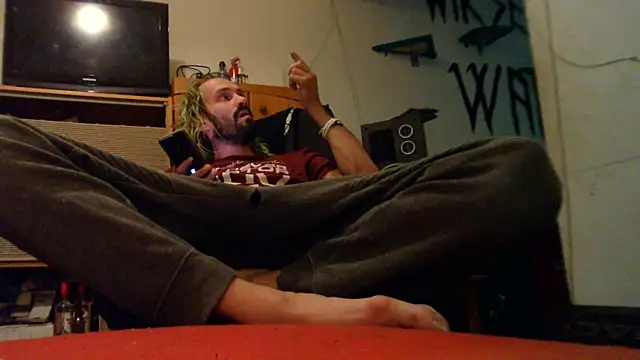 Snapshot of harterdome chatting on 09/09/25, 01:32 harterdome online show from 09/09/25, 01:32