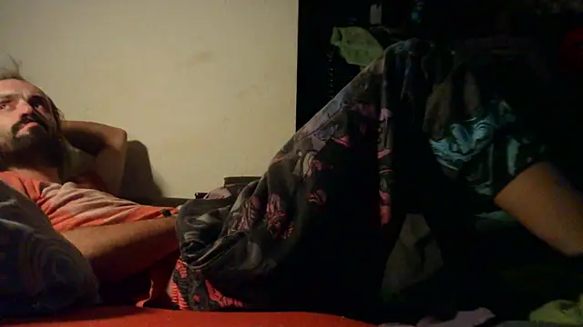 Snapshot of harterdome chatting on 09/18/25, 12:34 harterdome online show from 09/18/25, 12:34