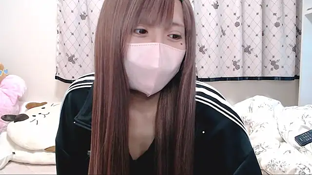  hiyor  online show from 02/17/26, 05:41