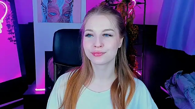 Snapshot of CuteMousee chatting on 12/06/24, 08:37 CuteMousee online show from 12/06/24, 08:37