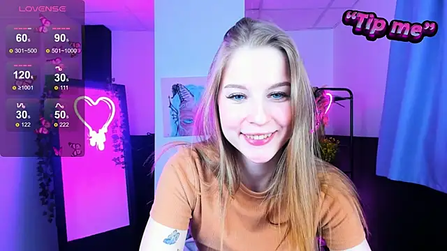 Snapshot of CuteMousee chatting on 01/07/25, 08:56 CuteMousee online show from 01/07/25, 08:56